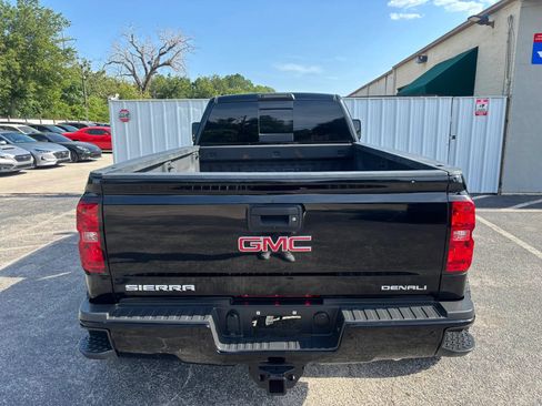 Used 2019 GMC Sierra 3500 Denali w/ Duramax Plus Package AWD/4WD image 5