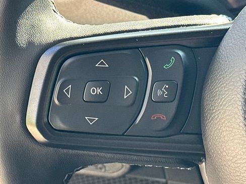 Used 2025 Jeep Wrangler Sport AWD/4WD image 22