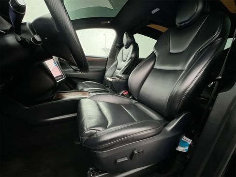 Used 2021 Tesla Model X Long Range image 16