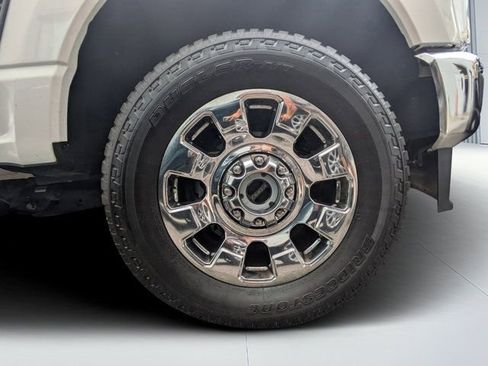 Used 2025 Ford F250 Lariat w/ Lariat Ultimate Package image 8