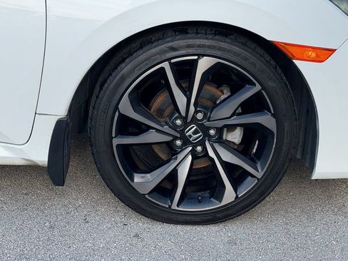 Used 2019 Honda Civic Sport image 9