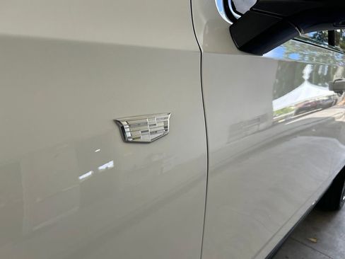 Used 2025 Cadillac Escalade Sport Platinum AWD/4WD image 17