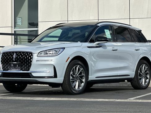 New 2026 Lincoln Corsair Grand Touring image 7