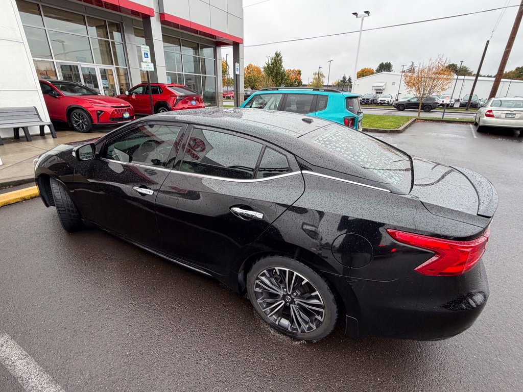 Used 2018 Nissan Maxima Platinum FWD image 3