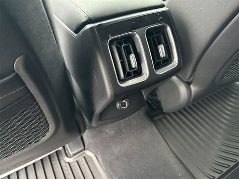 New 2025 Kia Sorento LX image 26