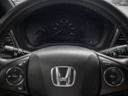 Used 2019 Honda HR-V Sport image 33