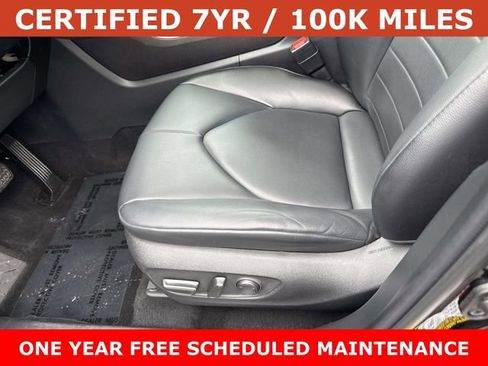 Used 2022 Toyota Highlander XLE AWD/4WD image 15