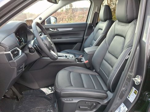 New 2025 MAZDA CX-5 AWD 2.5 S w/ Premium Plus Pkg image 8