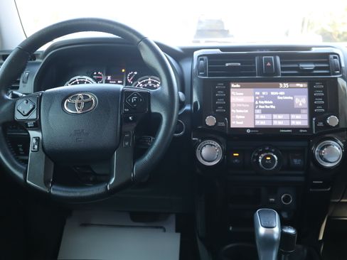 Used 2022 Toyota 4Runner TRD Off-Road AWD/4WD image 13