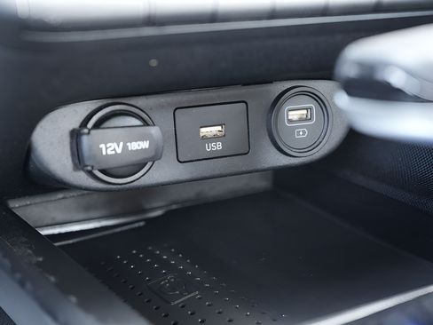 Certified 2021 Hyundai Elantra SEL w/ Convenience Package FWD image 31