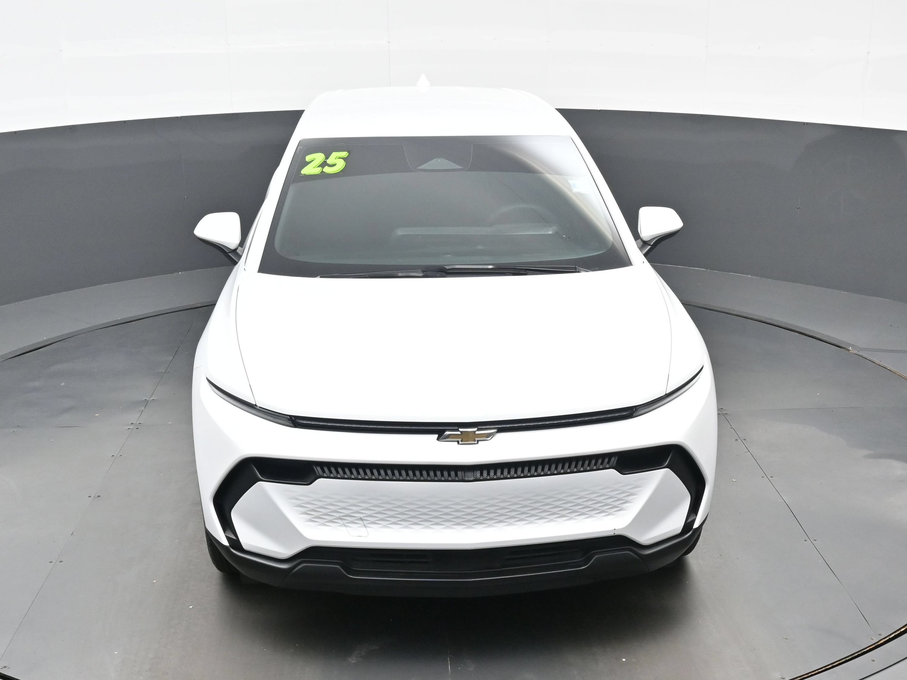 Used 2025 Chevrolet Equinox EV LT FWD image 38
