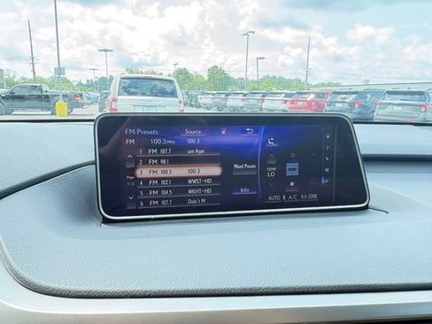 Used 2018 Lexus RX 350L Luxury w/ Accessory Package FWD image 16