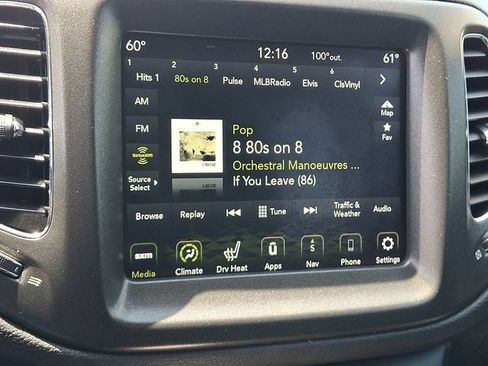 Used 2020 Jeep Compass Trailhawk w/ Leather Interior Group AWD/4WD image 16