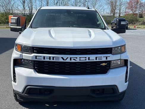 Used 2020 Chevrolet Silverado 1500 Custom w/ Custom Max Trailering Package image 3