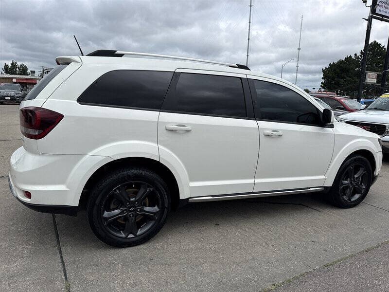 Used 2020 Dodge Journey Crossroad FWD image 8