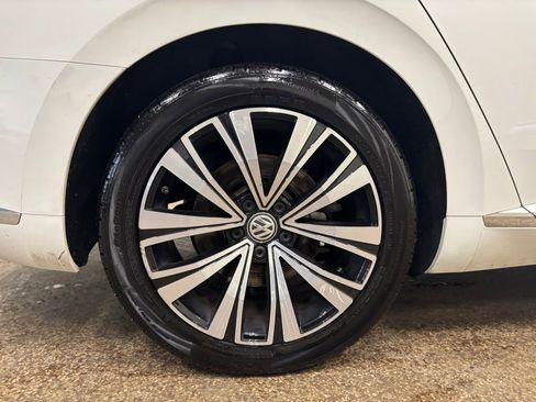 Used 2019 Volkswagen Arteon SE AWD/4WD image 26