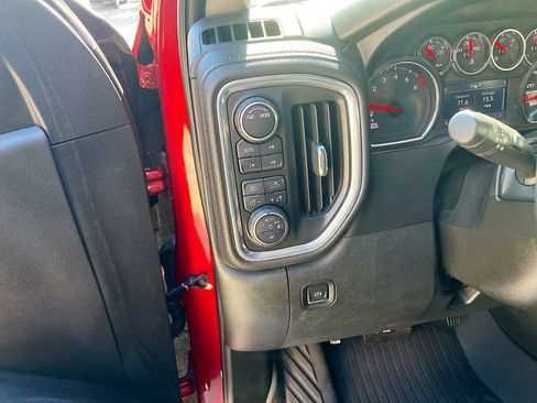 Used 2021 Chevrolet Silverado 1500 LT Trail Boss w/ Convenience Package II image 10