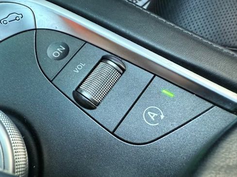 Used 2017 Mercedes-Benz S 550 4MATIC Sedan image 24