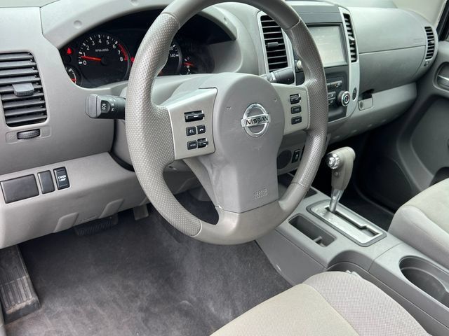 Used 2019 Nissan Frontier S RWD image 2