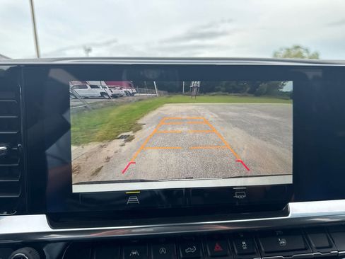 New 2026 Chevrolet Silverado 1500 LT image 21
