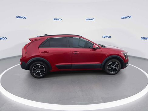 Used 2024 Kia Niro LX FWD image 9