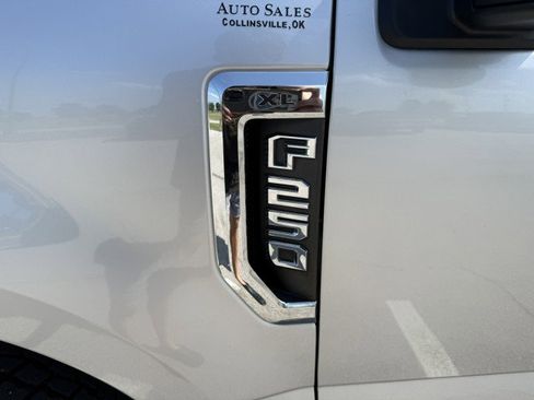 Used 2019 Ford F250 XL image 17
