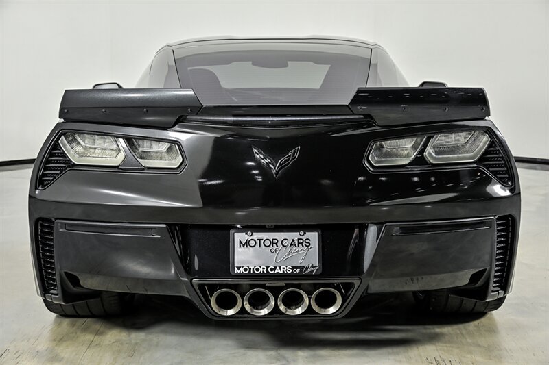 Used 2016 Chevrolet Corvette Z06 w/ 3LZ Preferred Equipment Group RWD image 8