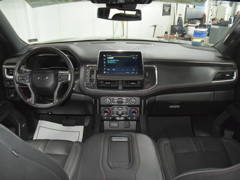 Used 2024 Chevrolet Tahoe RST w/ Luxury Package AWD/4WD image 30