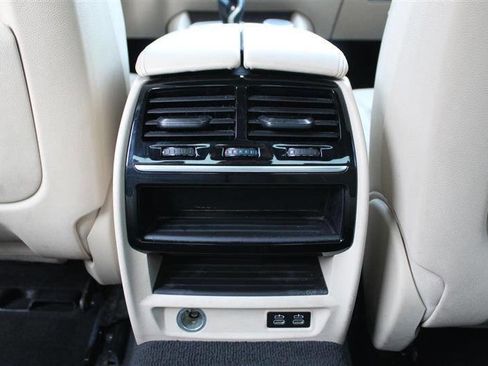 Used 2020 BMW 530i w/ Convenience Package image 34