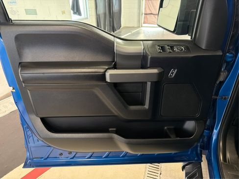 Used 2017 Ford F150 XLT w/ Equipment Group 302A Luxury AWD/4WD image 22