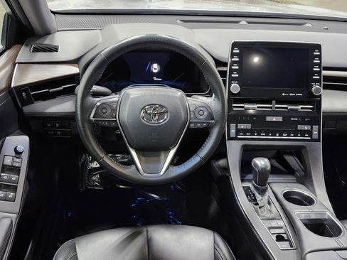 Used 2022 Toyota Avalon XLE image 26