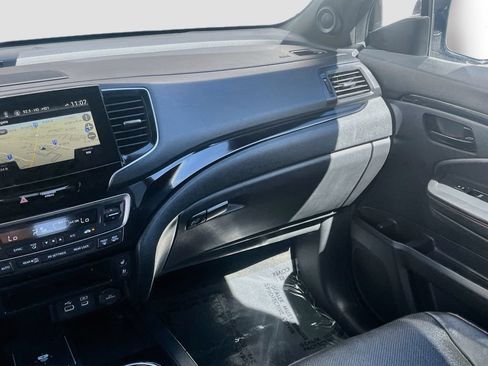 Used 2025 Honda Passport Black Edition image 24