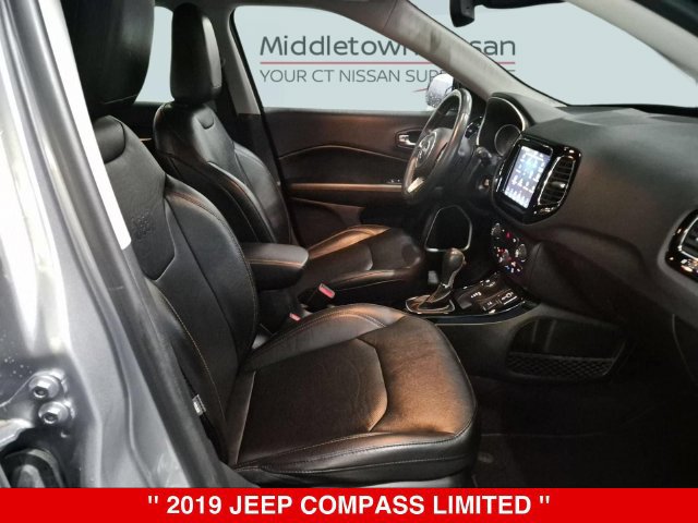 Used 2019 Jeep Compass Limited AWD/4WD image 36