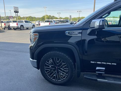 Used 2019 GMC Sierra 1500 SLT w/ SLT Premium Plus Package AWD/4WD image 2
