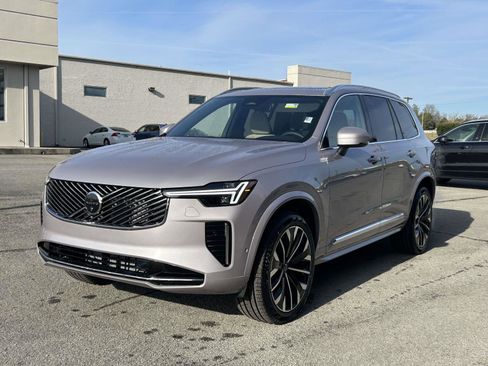 New 2026 Volvo XC90 B6 Plus w/ Protection Package Premier image 7