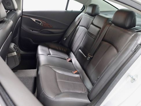 Used 2012 Buick LaCrosse Premium image 23