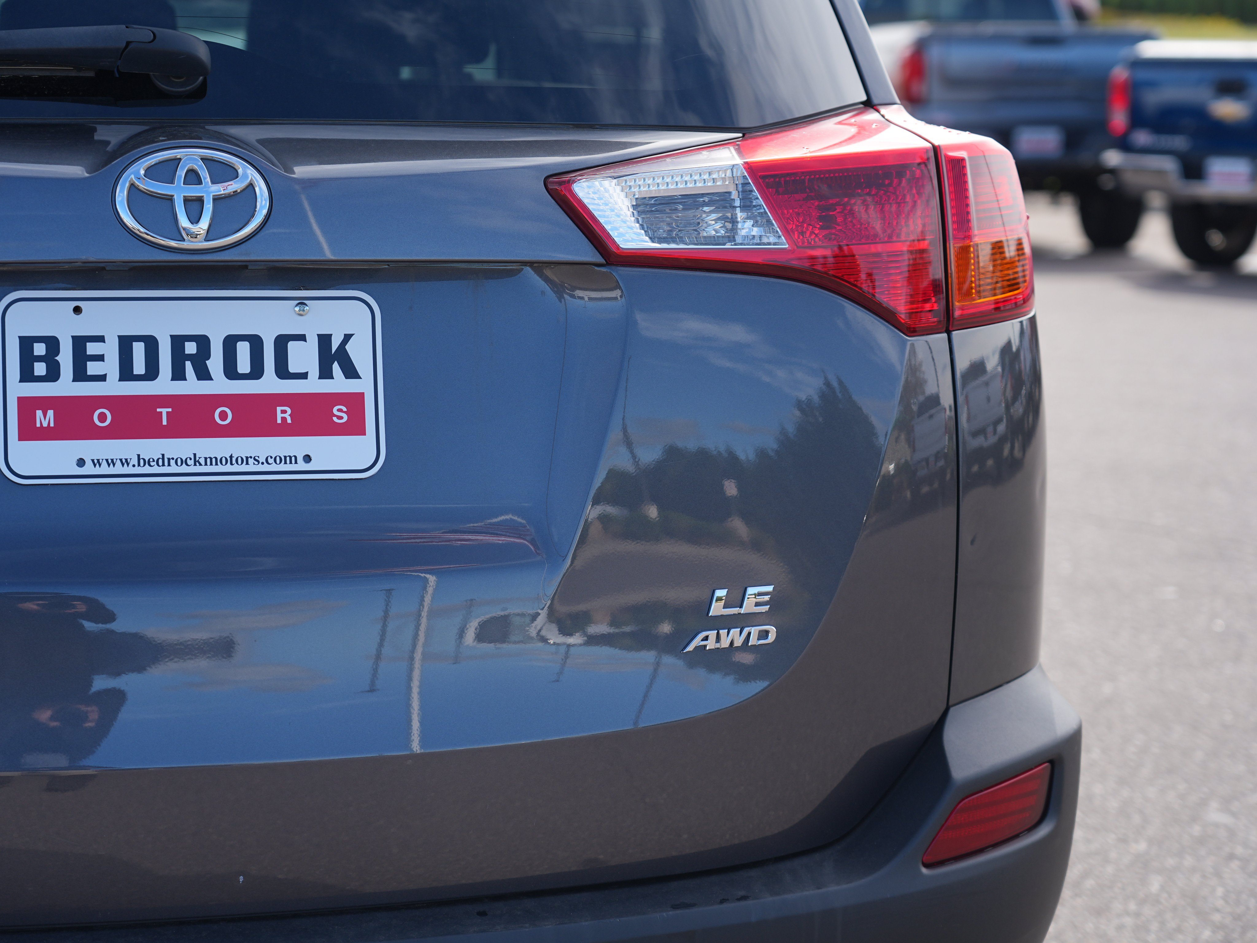 Used 2015 Toyota RAV4 LE AWD/4WD image 10