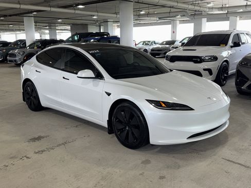 Used 2024 Tesla Model 3 Long Range AWD/4WD image 2