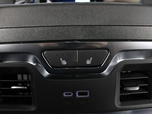 New 2026 Chevrolet Silverado 1500 High Country w/ High Country Premium Package AWD/4WD image 21