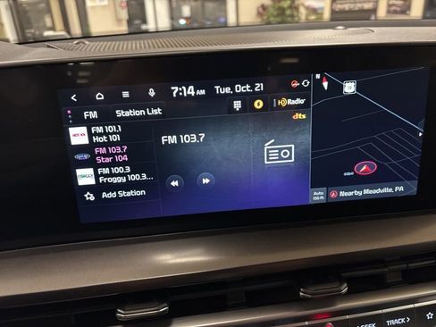 Used 2023 Kia Telluride LX image 13