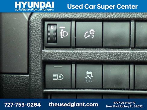 Used 2025 Toyota Tacoma SR5 RWD image 26