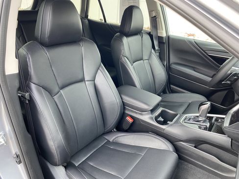 Used 2025 Subaru Outback Touring image 21