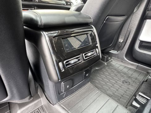 Used 2021 Lincoln Aviator Reserve w/ Equipment Group 208A AWD/4WD image 34