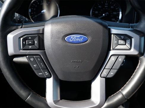 Used 2021 Ford Expedition Platinum image 23