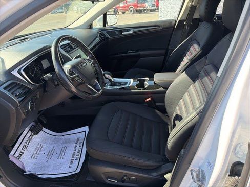 Used 2014 Ford Fusion SE image 11