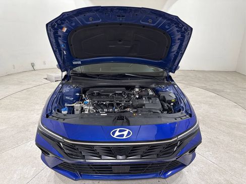 Used 2025 Hyundai Elantra SEL FWD image 18