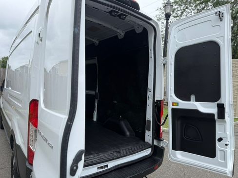 Used 2023 Ford Transit 250 148 High Roof w/ Load Area Protection Package RWD image 38