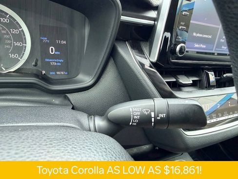 Used 2020 Toyota Corolla LE FWD image 23