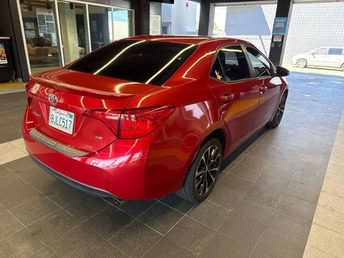 Used 2019 Toyota Corolla SE w/ Carpet Mat Package (TMS) FWD image 6
