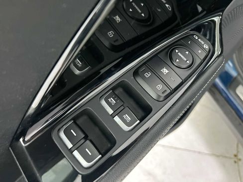 Used 2017 Kia Niro Touring w/ Advanced Technology Package image 15